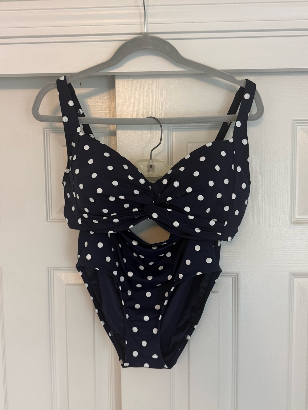 Lands' End Navy and White Polka Dot Underwire Highwaist Bakini